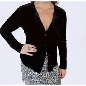 Vintage Y2K 90s black stretchy button up woman’s cardigan / blouse
